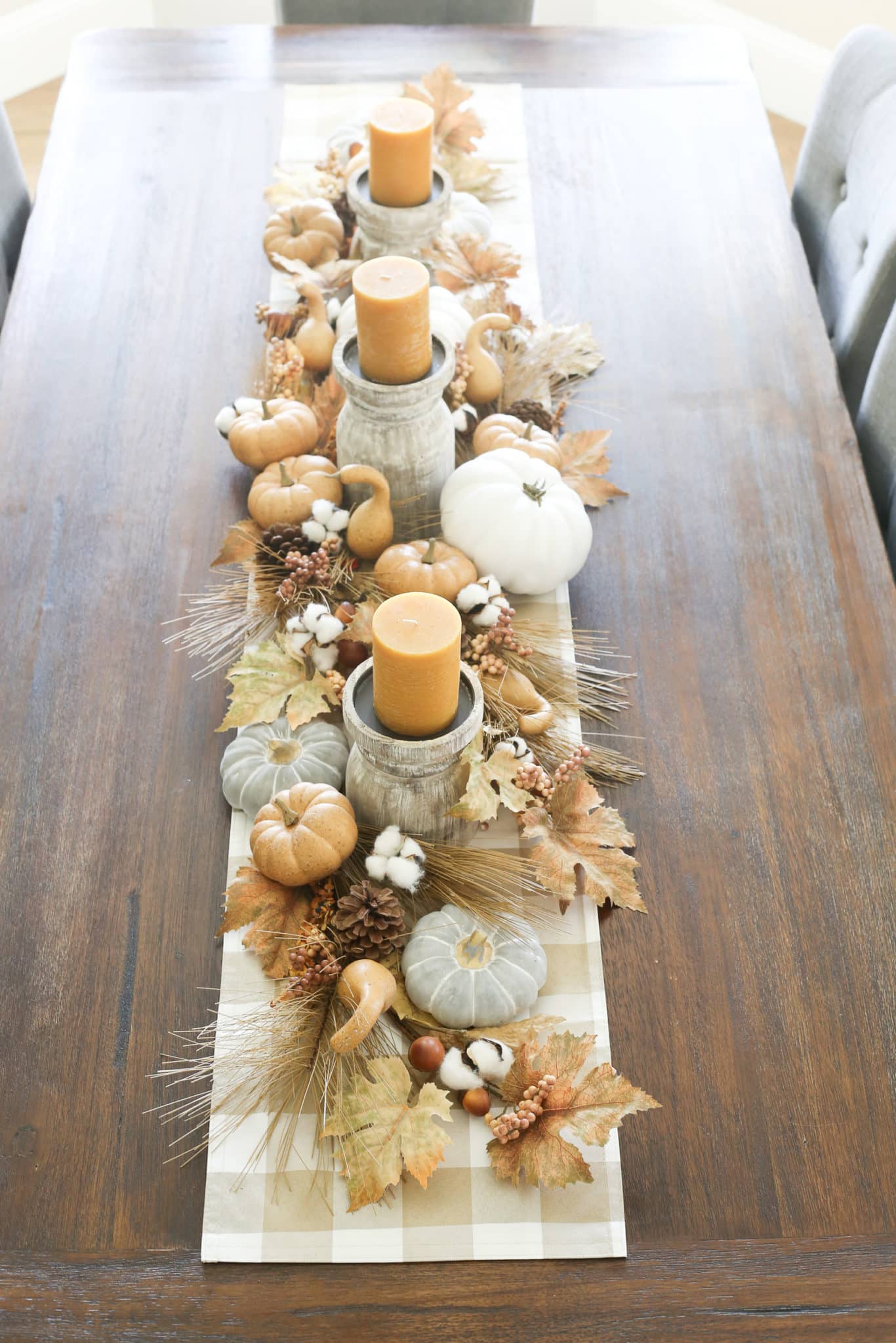 Nature-Inspired Autumn Centerpieces: Foraged Branches,Pinecones and Candlelight - изображение 4