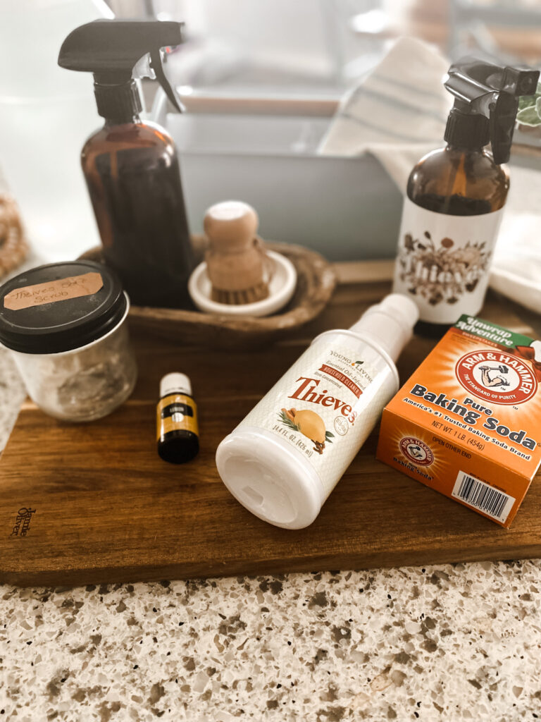 DIY Natural Cleaning Products for the Cozy Season - изображение 2