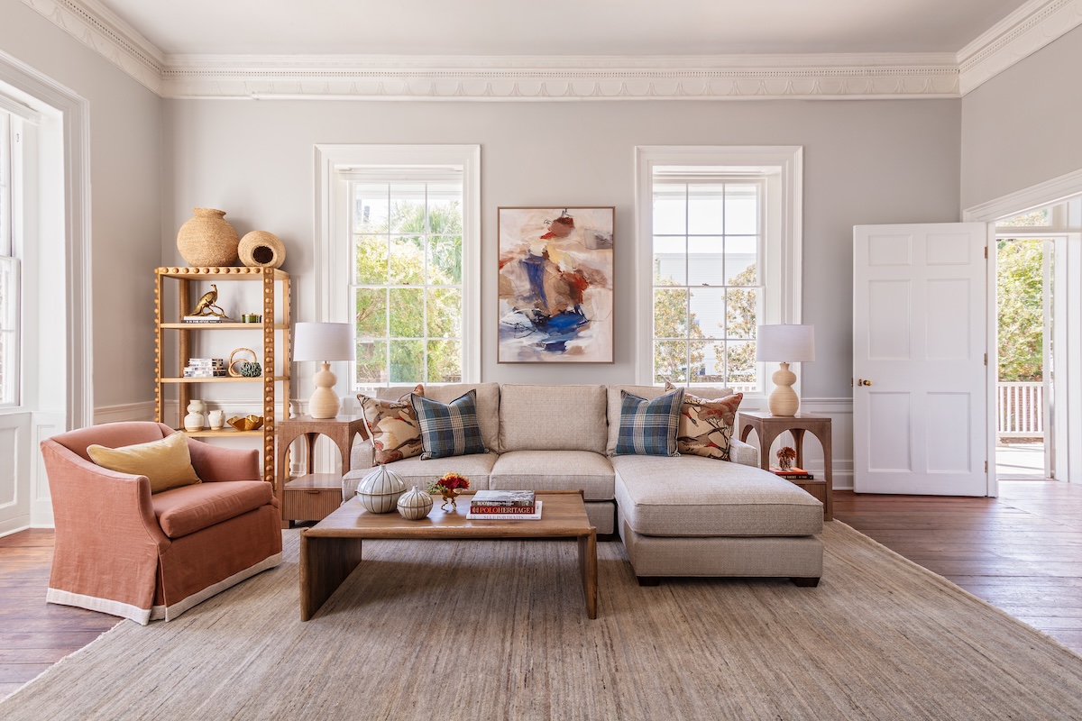 Textured Calm: Mixing Linen, Wood & Ceramics for a Soft, Lived-In Look - изображение 3