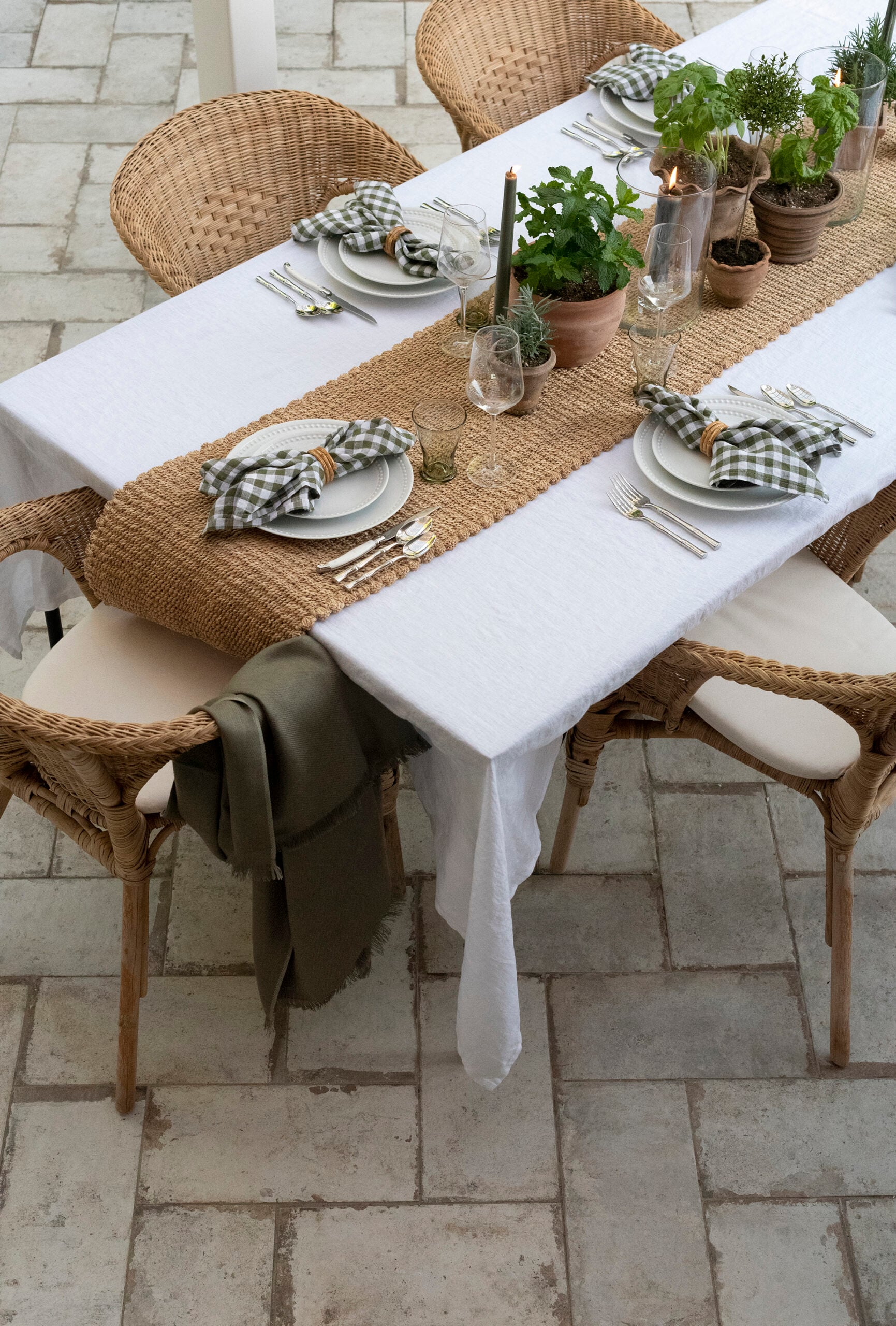 The Balcony Dinner Mood: How to Set a Table That Feels Effortless and Special - изображение 2